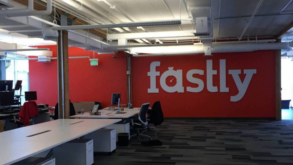 Un error de software y una actualización, los motivos del fallo de Fastly