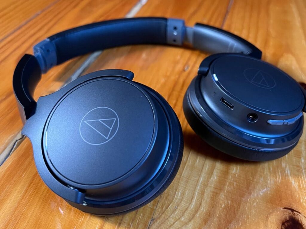 Prueba de los cascos ATH-S220BT