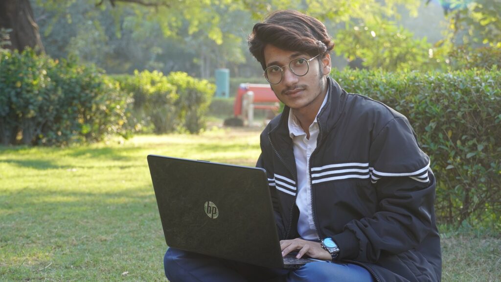 El 17% de los Millennials afirma que teletrabajó fuera de su lugar de residencia en 2020