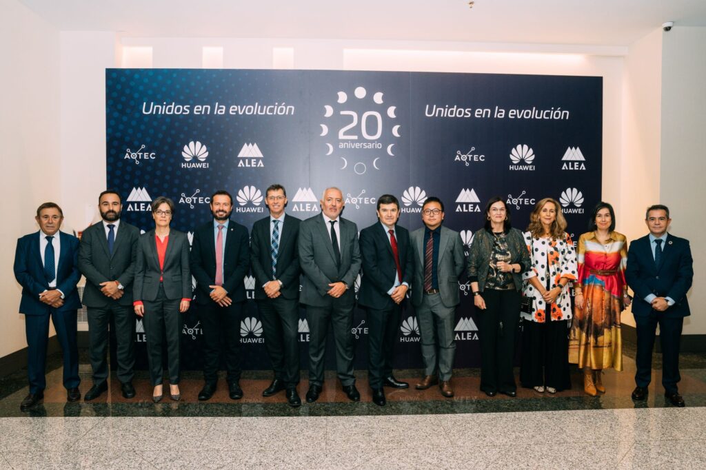 Huawei , Alea y Aotec celebran su 20 aniversario, destacando la transformación del sector