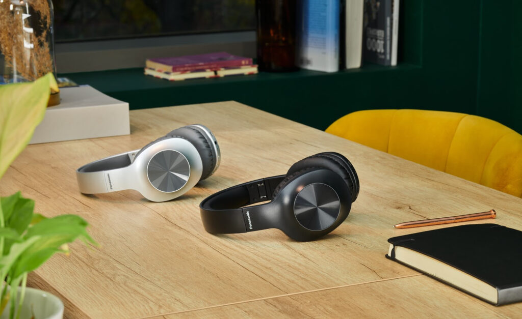 Panasonic lanza RB-HX220B, unos auriculares Bluetooth muy chulos