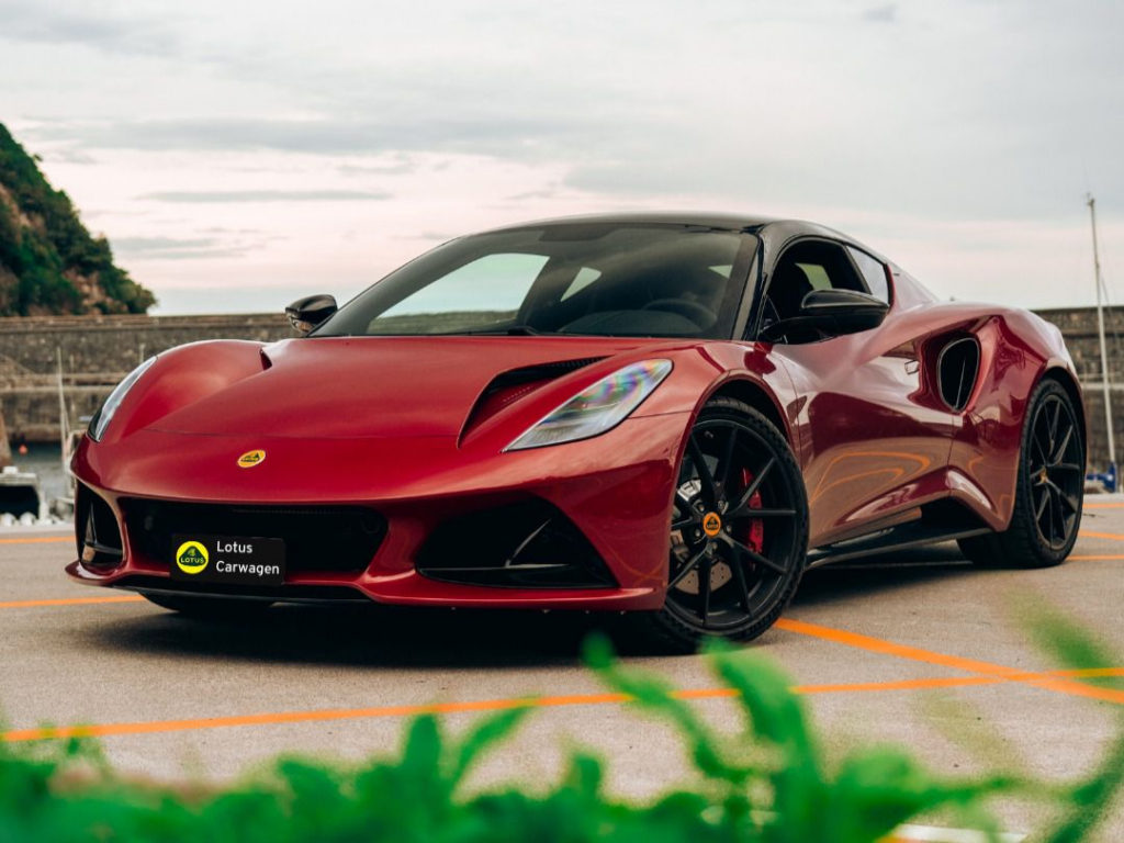Lotus Emira