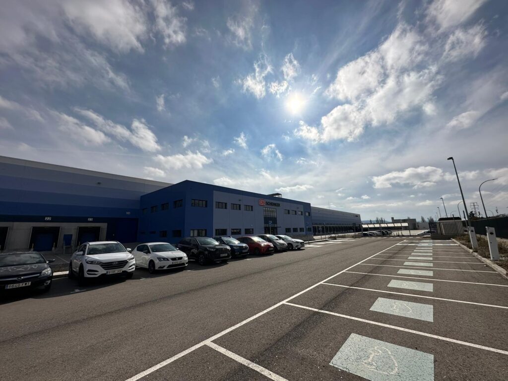 db-schenker-implanta-uno-de-los-mayores-centros-logisticos-automatizados-de-ecommerce-en-espana