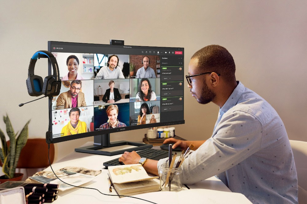 asi-es-el-nuevo-monitor-de-philips-superwide