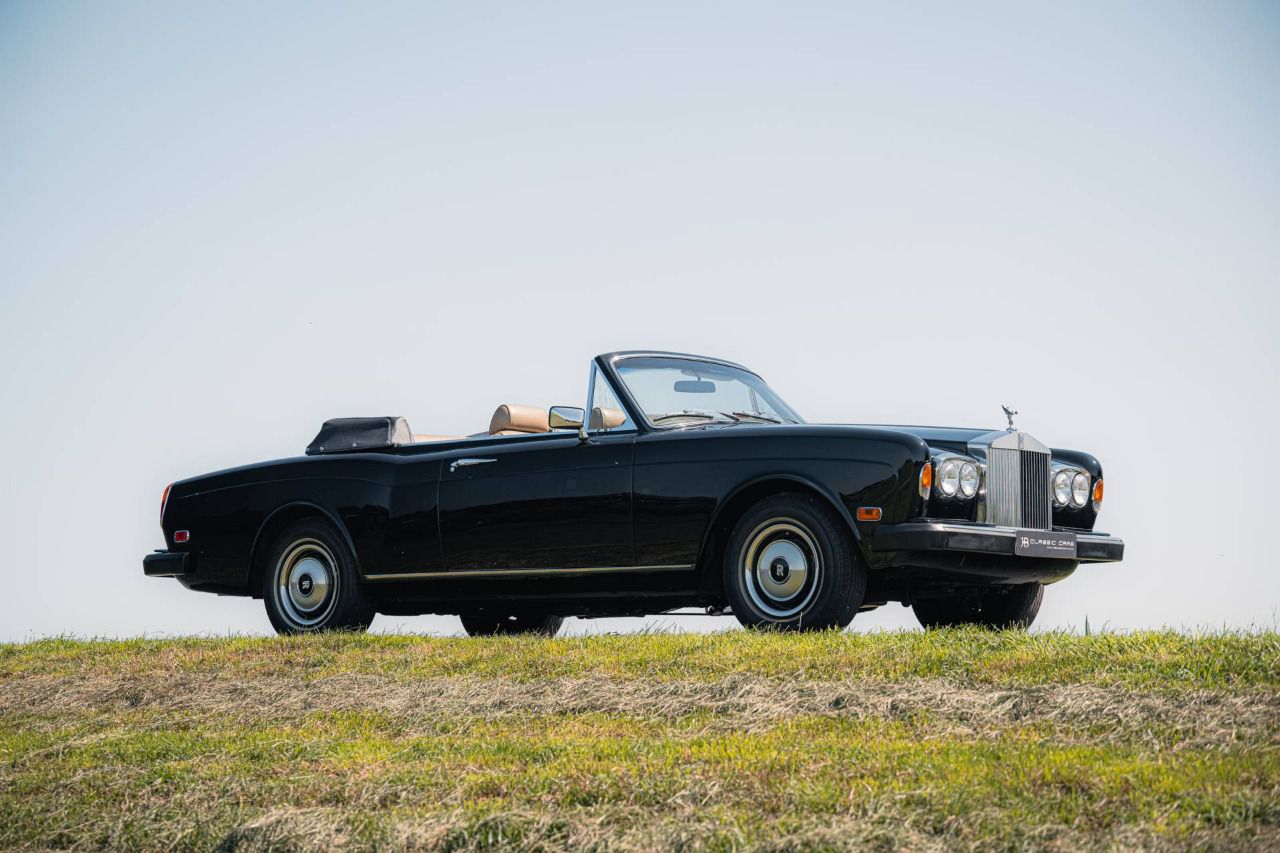 Rolls-Royce Corniche (Classic Trader)