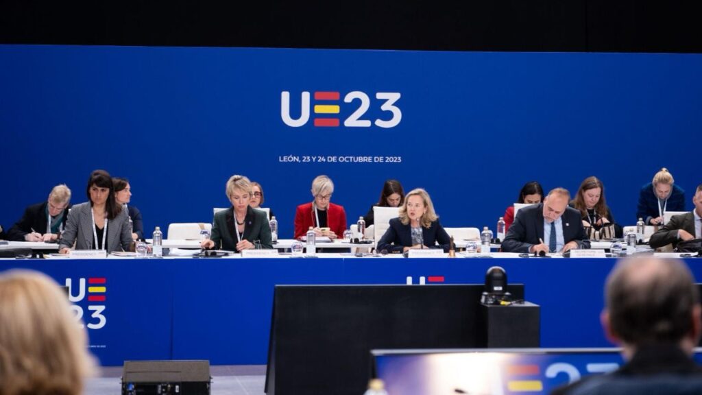 Calviño pide una regulación europea del sector telco que se ajuste “las nuevas realidades”