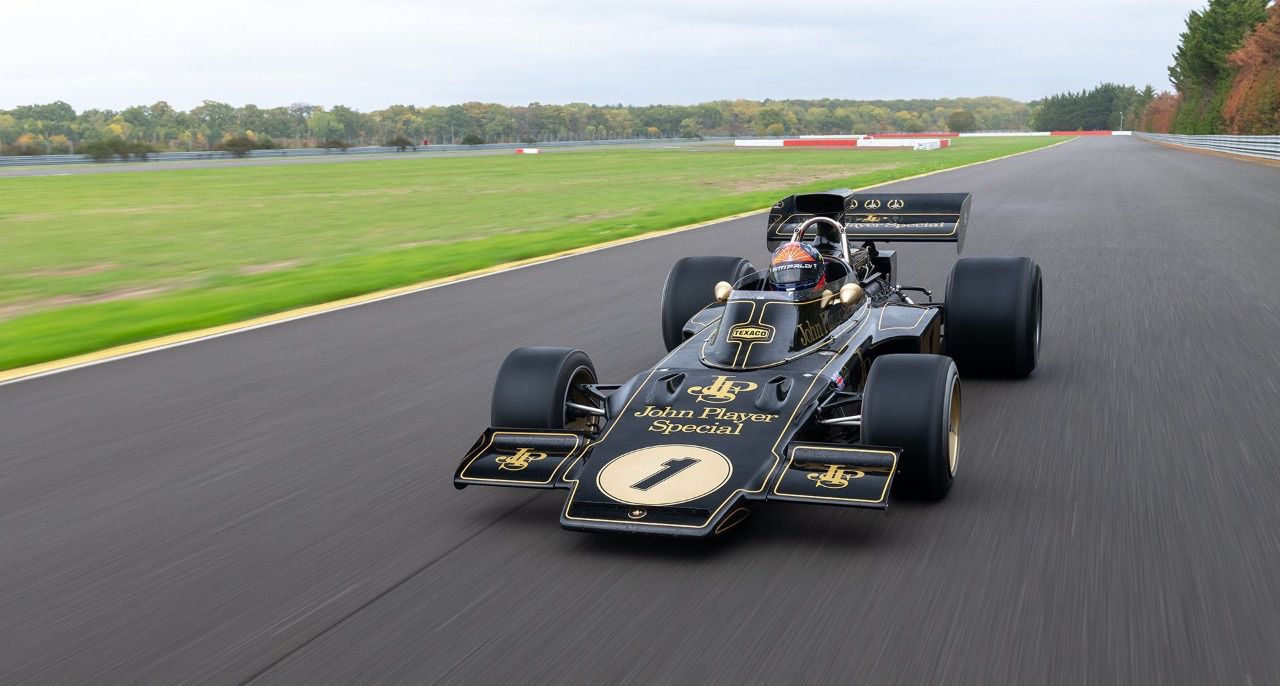 Lotus 72