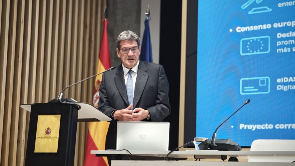 El Gobierno presenta el sistema de verificación de edad para la pornografía online