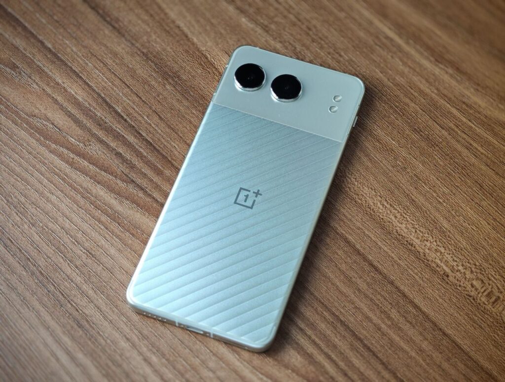 OnePlus lanza su renovado Nord 4 con diseño metálico y mejoras en todos los aspectos