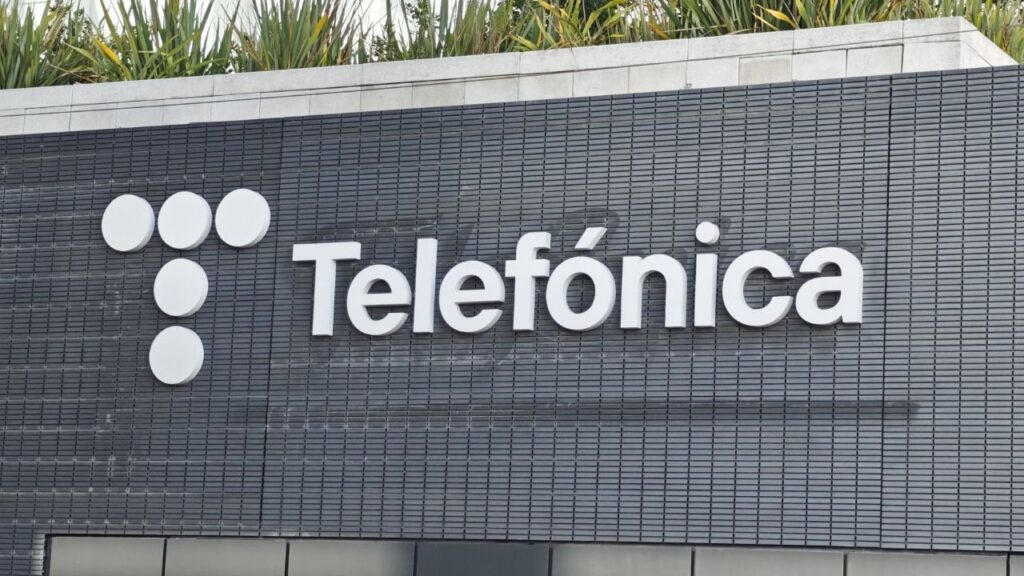 Telefónica mejora sus ingresos un 1,1% en la primera mitad, y dispara su beneficio un 29%