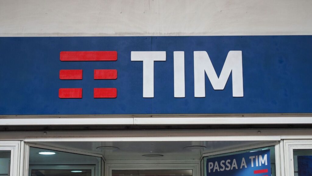 El CDP y Maquarie presentan su oferta para comprar la red de TIM por 20.000 millones