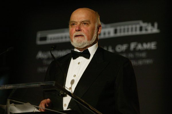 Bruno Sacco fue introducido en el Salón de la Fama Automotriz de Dearborn, Michigan, en 2006