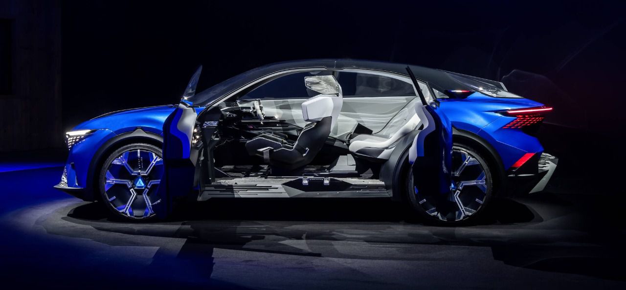 Apertura de puertas laterales con sistema asimétrico para mayor espacio