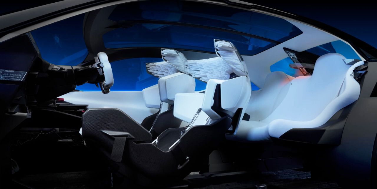 Habitaculo interior espacioso y accesible para los ocupantes del vehículo