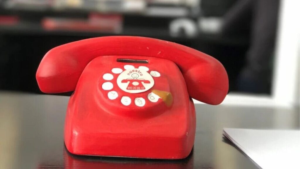 El Teléfono ANAR, tres décadas atendiendo las necesidades de la infancia y adolescencia en España