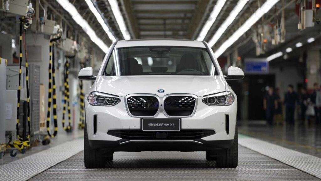 BMW usará el sistema operativo de Huawei para sus coches en China
