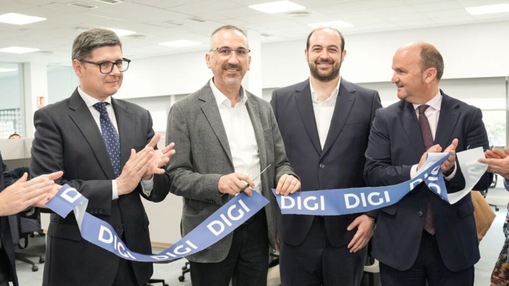 Digi abre un nuevo centro de atención al cliente que dará empleo a más de 130 profesionales