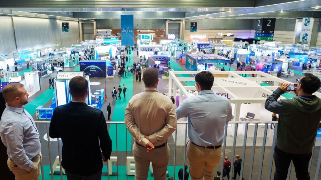 La feria de Aotec 2025 llegará a Madrid en junio para impulsar los avances en telecomunicaciones