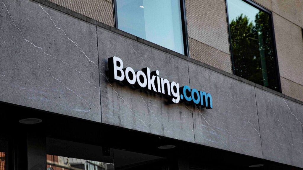 Booking se enfrenta a una ofensiva legal europea por cláusulas abusivas en sus contratos con hoteles