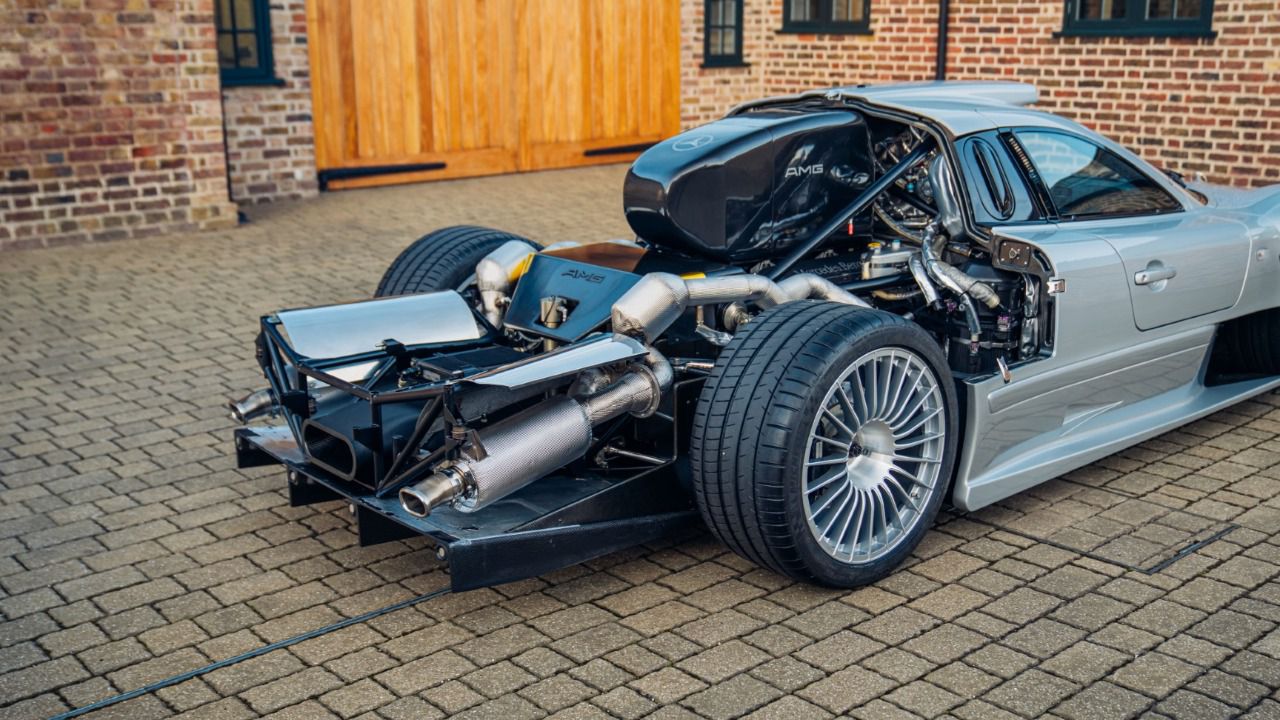 Edición limitada Mercedes-Benz CLK GTR con chasis de fibra de carbono