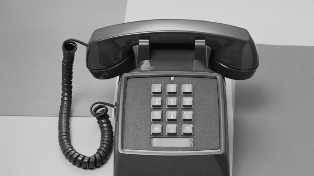 La CNMC propone desregular el mercado mayorista de terminación de llamadas fijas por su declive