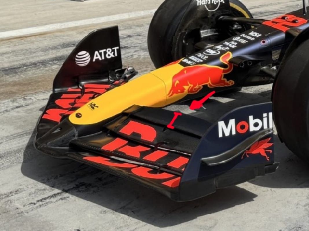 Cambio en el último flap del alerón delantero del RB21