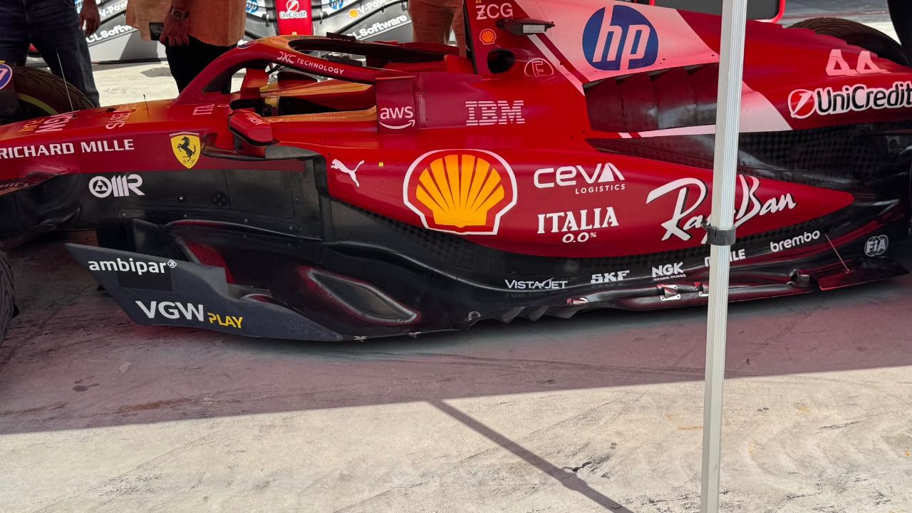 Nuevo suelo en el SF-25 para el GP de Bahrein