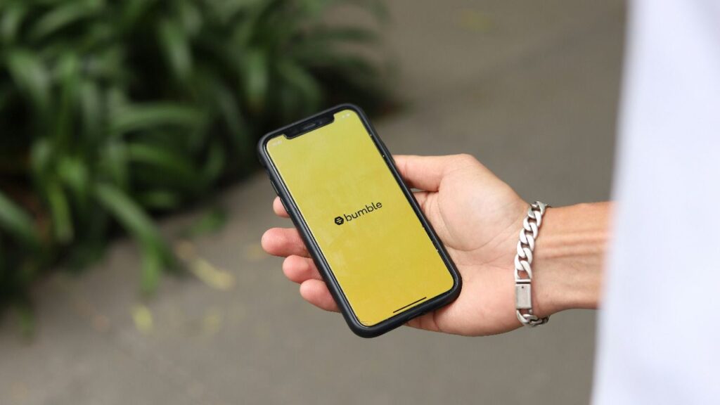 Bumble recorta un 30% de su plantilla global en plena reorganización tecnológica