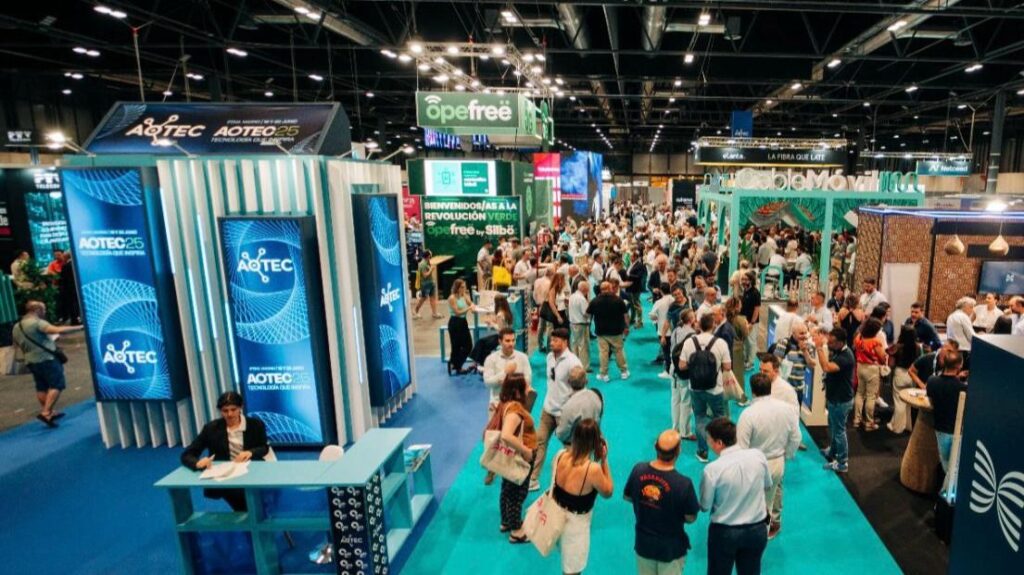 AOTEC 2025 bate récord de asistentes y convierte Madrid en el epicentro del debate tecnológico