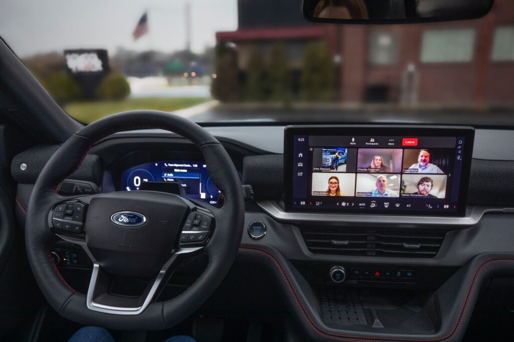 Las videoconferencias ya no esperan: Zoom llega a los coches
