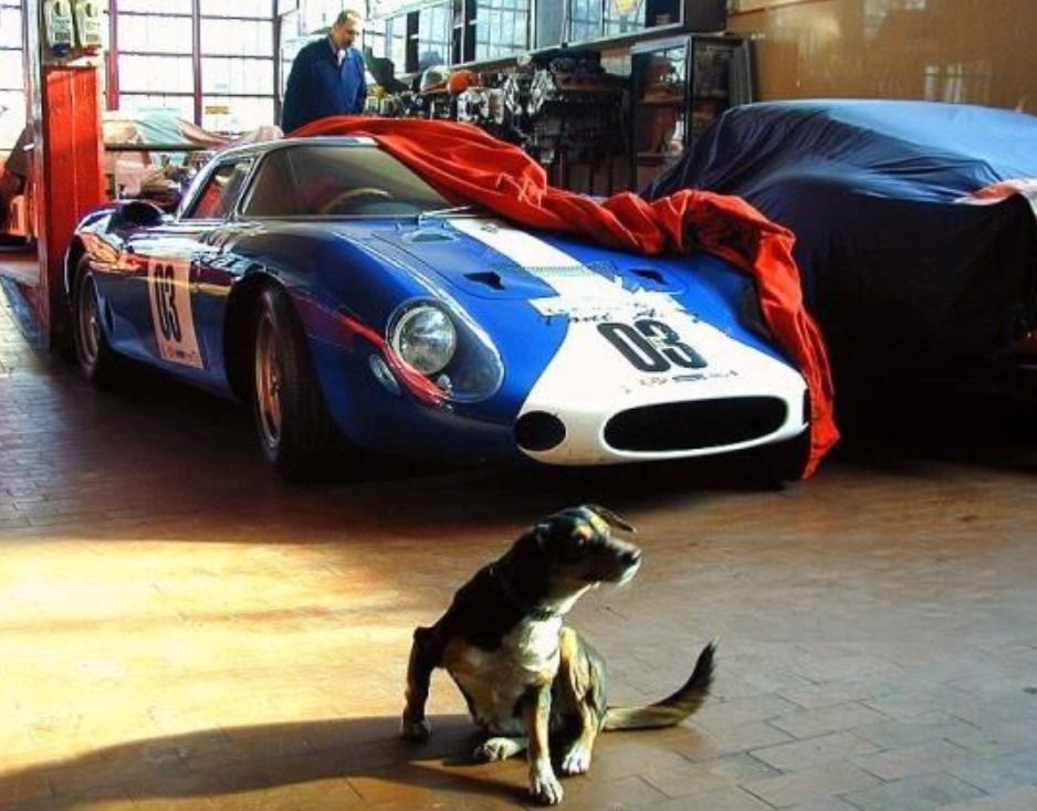 Réplica 2 del Ferrari 250 LM en Maranello Plus