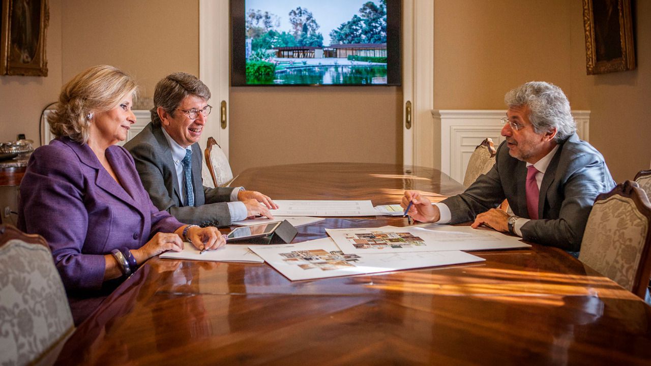 Los hermanos Javier, Miguel e Isabel Suqué Mateu