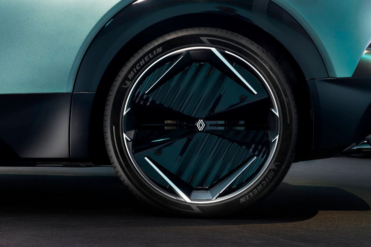 Neumáticos y llantas del Renault Emblème