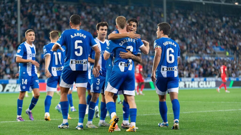 Digi renueva su compromiso con el Deportivo Alavés hasta 2026