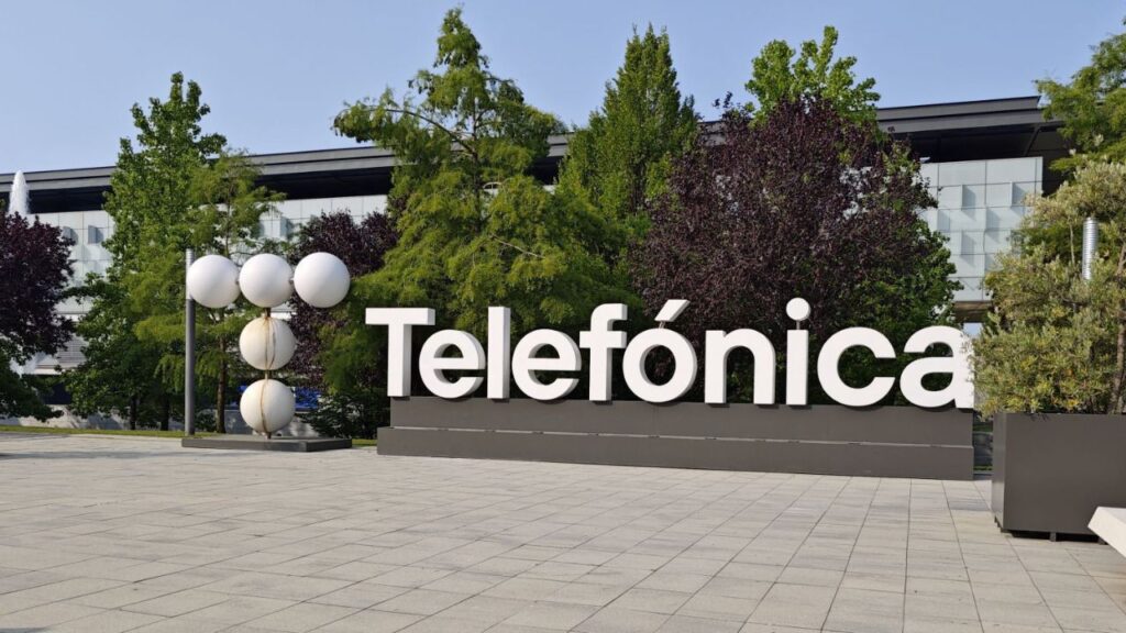 Telefónica arranca 2025 con una caída del 2,9% en su facturación y pérdidas millonarias por la progresiva salida de Hispanoamérica