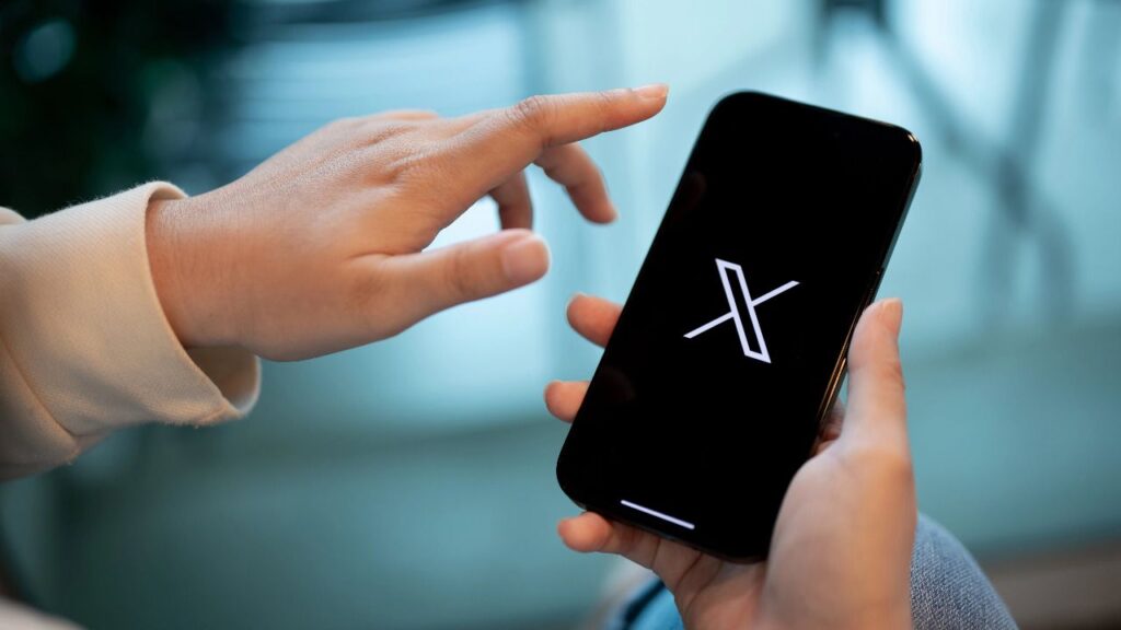 Golpe al porno en X (Twitter): la falta de verificación de edad sorprende a los usuarios europeos