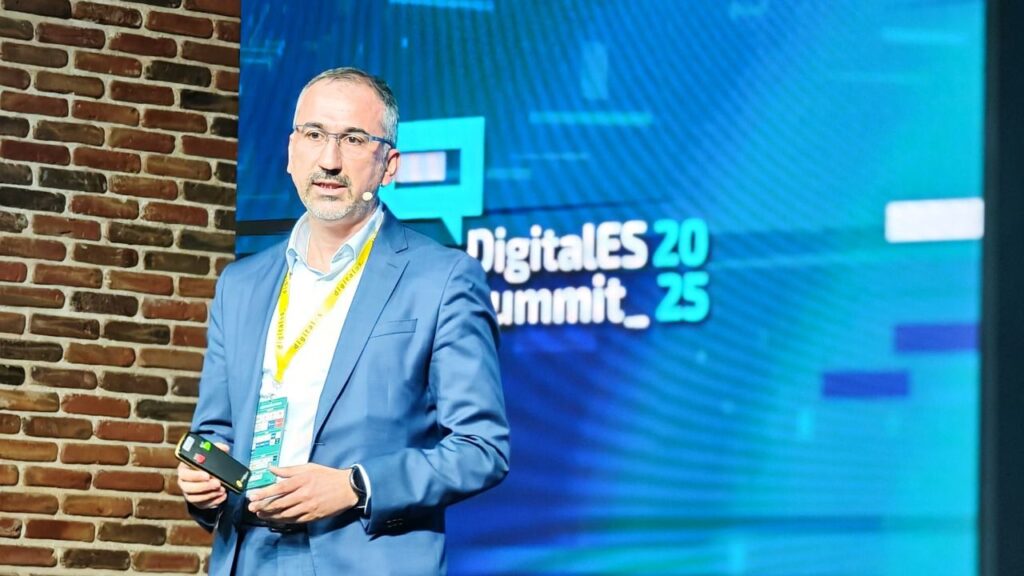 Digi acelera el despliegue de antenas móviles propias y espera superar las 10.000 unidades