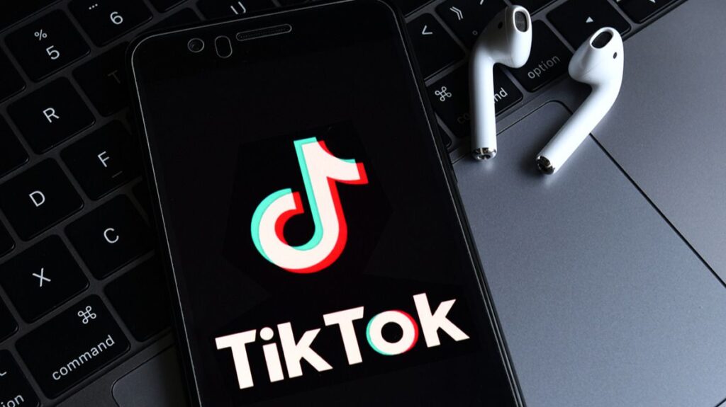 Así funcionan las políticas para combatir la desinformación de TikTok