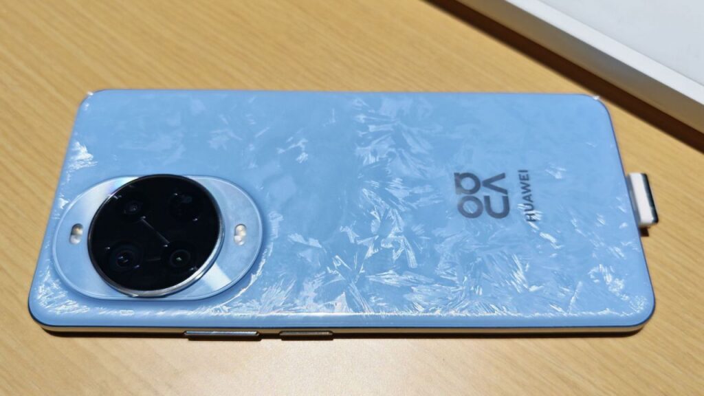 Huawei Nova 14