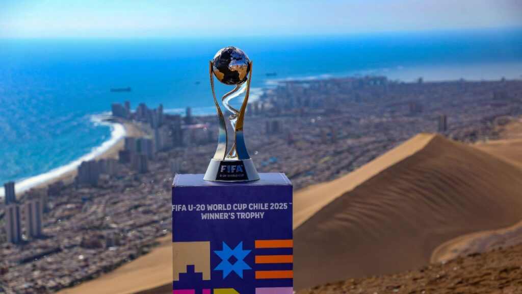 Motorola se convierte en partner oficial de smartphones del Mundial Sub-20 de la FIFA Chile 2025