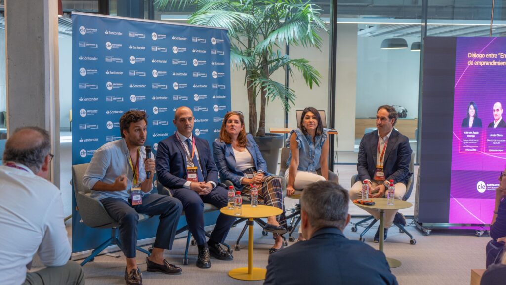 Protección de menores en entornos digitales: un tema crítico en el encuentro de AMETIC