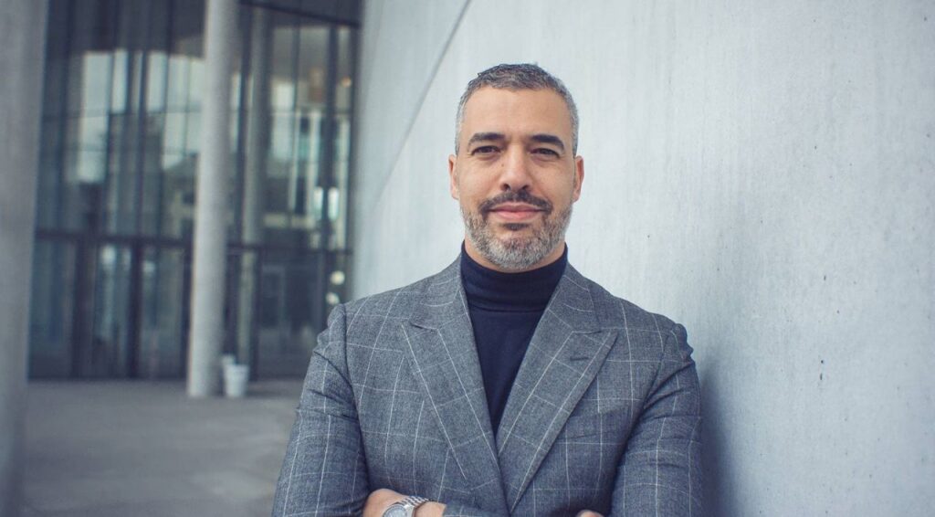 La historia de Jorge Diez, el diseñador industrial gallego creador de la nueva identidad de Seat y Cupra