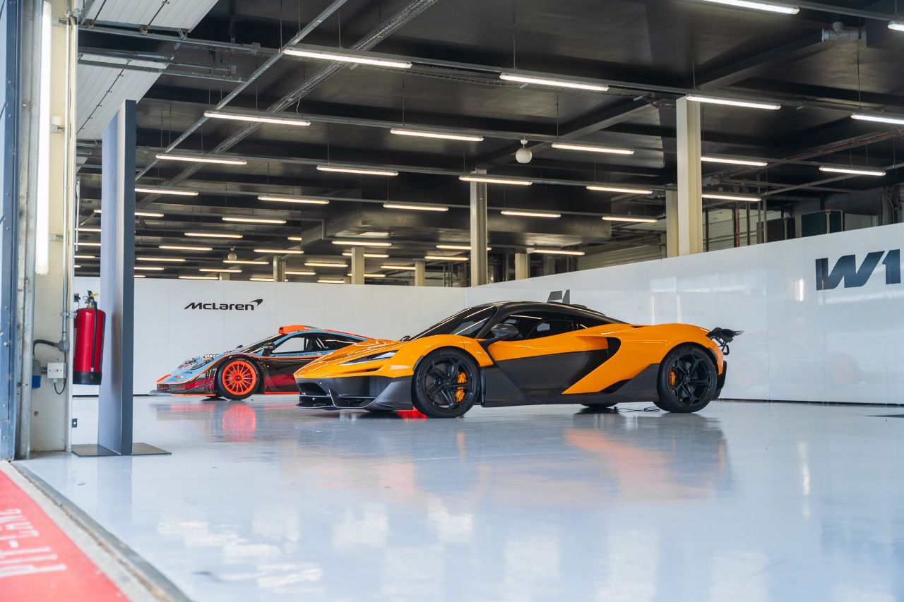 McLaren W1 en el evento PURE Silverstone 2025 (Autor: Alvaro Muro)