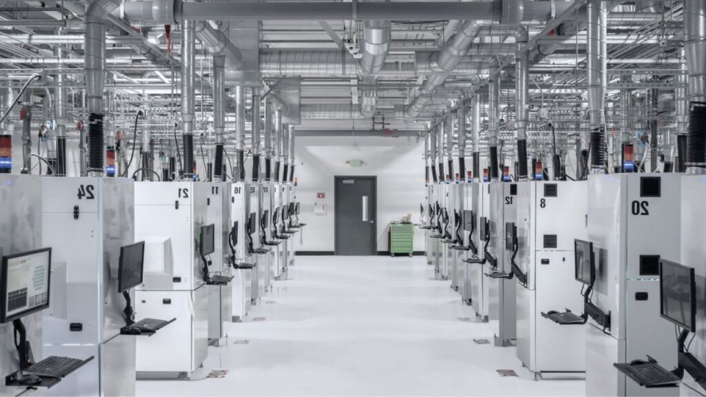 El Gobierno ultima una inversión de 2.350 millones para atraer a Diamond Foundry y montar una fábrica de Chips en Extremadura