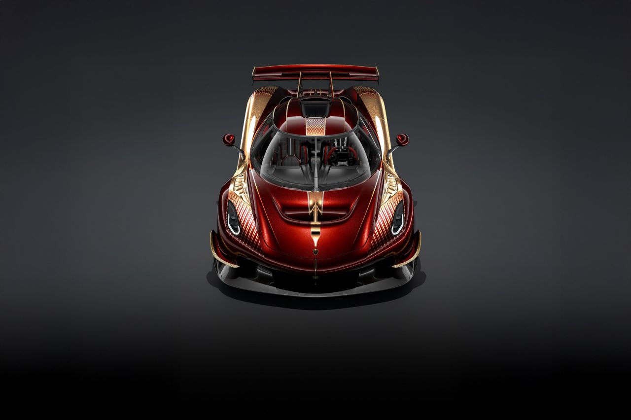 La primera especificación del Koenigsegg Sadair Spear usa Oro