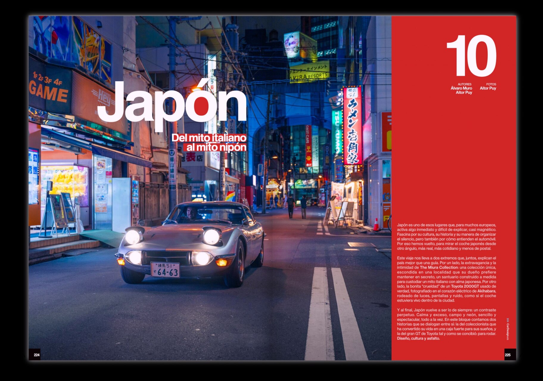 Coche clásico en una calle iluminada de Japón por la noche