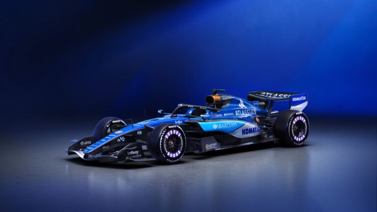 Monoplaza Williams FW48 con nueva decoración en fondo azul