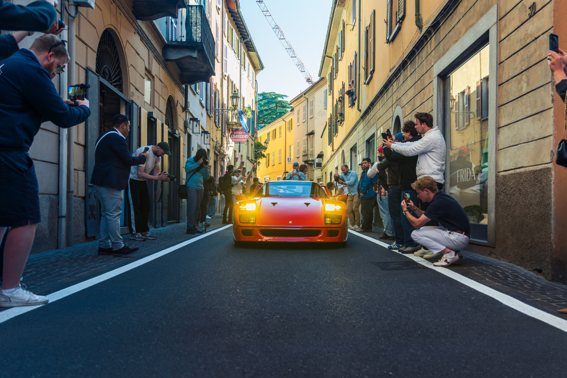 Ferrari F40 durante la parade en Cernobbio (Autor: Alvaro Muro)