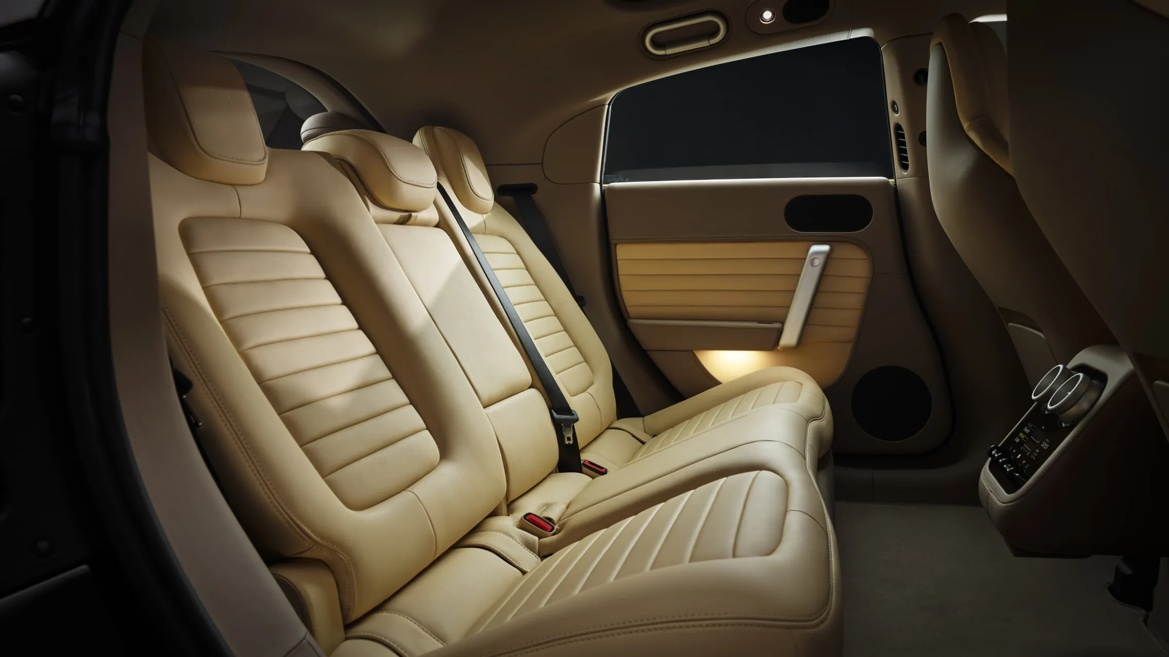 Interior del Ferrari Luce