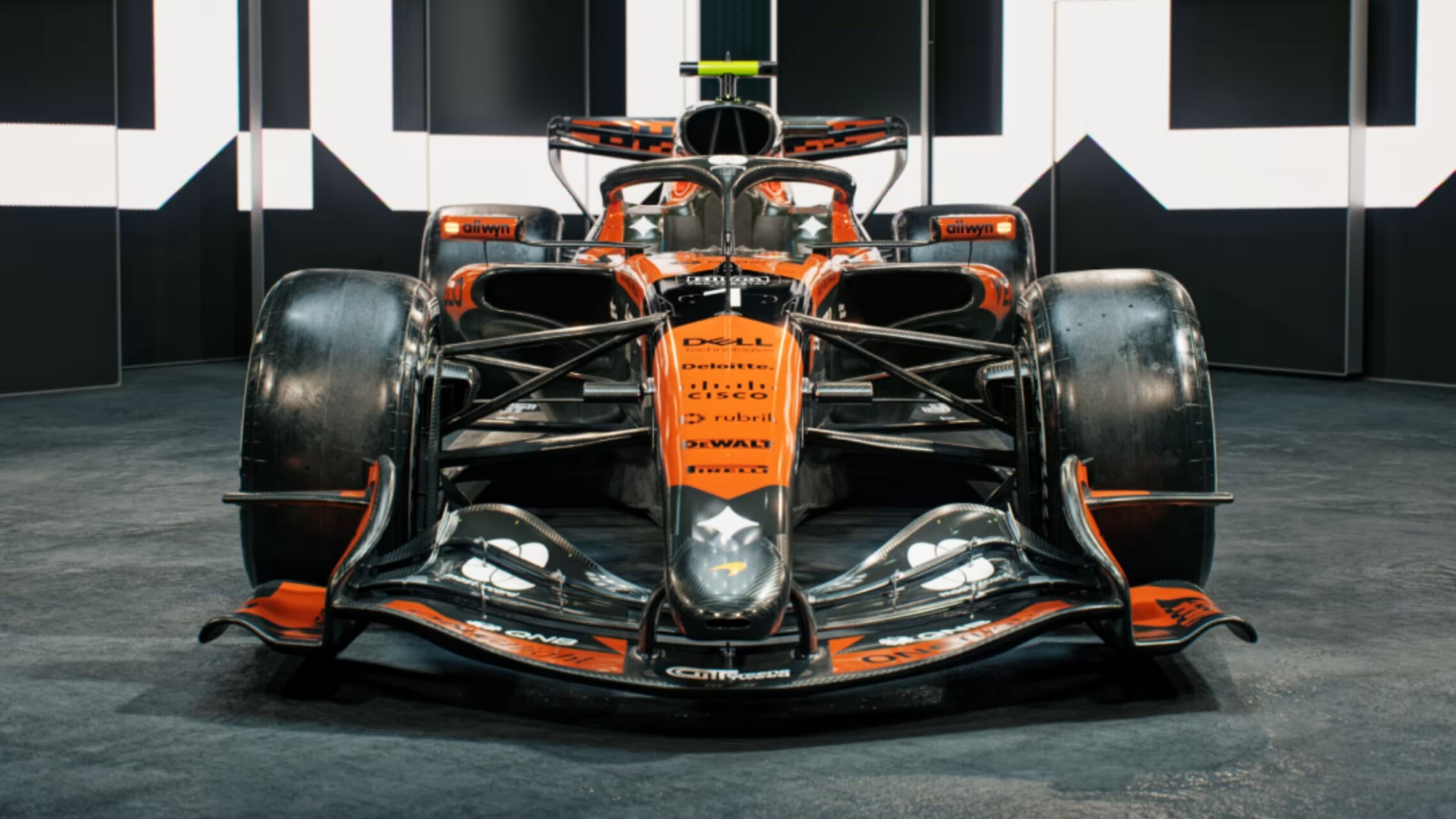 Coche de Fórmula 1 McLaren con livery conmemorativa del Gran Premio 1000
